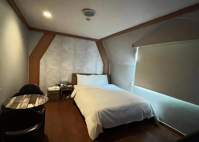 Gooreumseong Motel